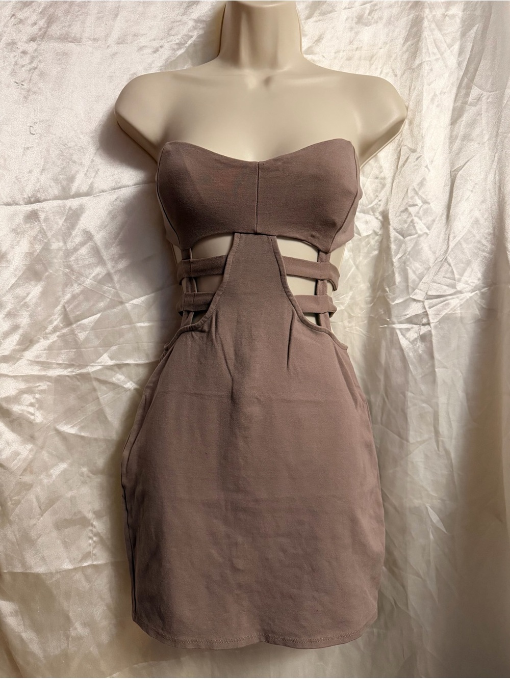 Strapless Cutout Bodycon Dress in Mauve Brown